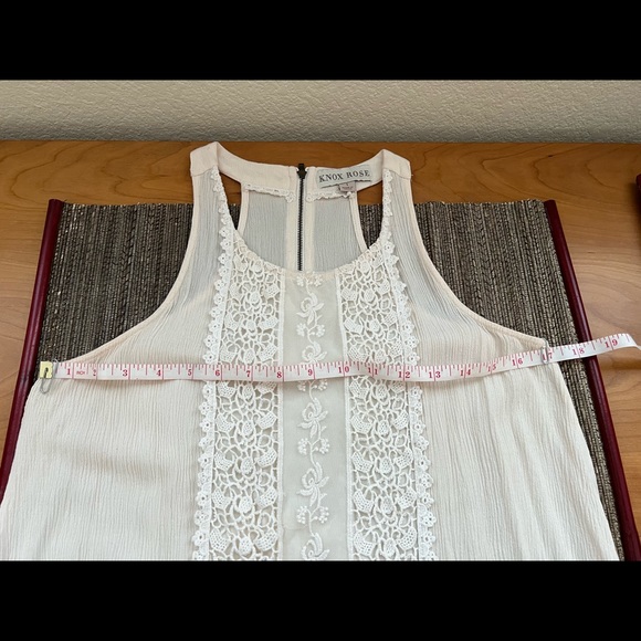 Knox Rose lace top - Picture 6 of 8